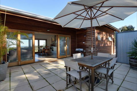 A Seascape Retreat - Accommodation Sunshine Coast 6